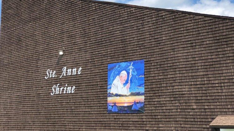 Kostel sv. Anny u stejnojmenného jezera