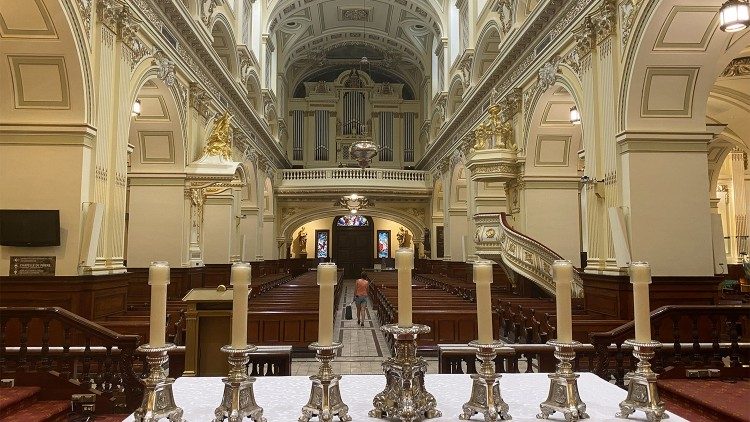 Interior da Catedral de Quebec 