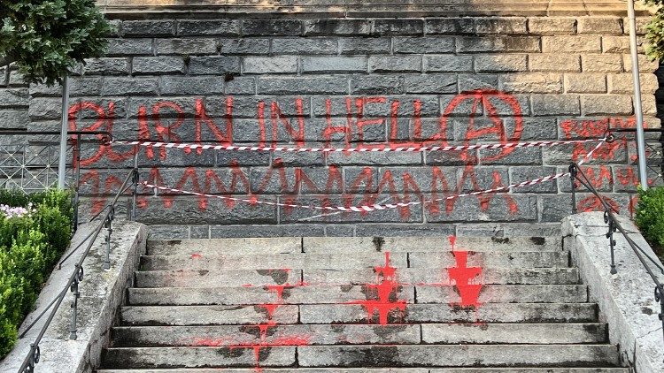 Opfer eines Vandalenakts: Die Kirche Liebfrauen in Zürich (© Raphael Rauch)