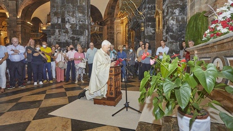 Consagración de la Compañía al Sagrado Corazón de Jesús
