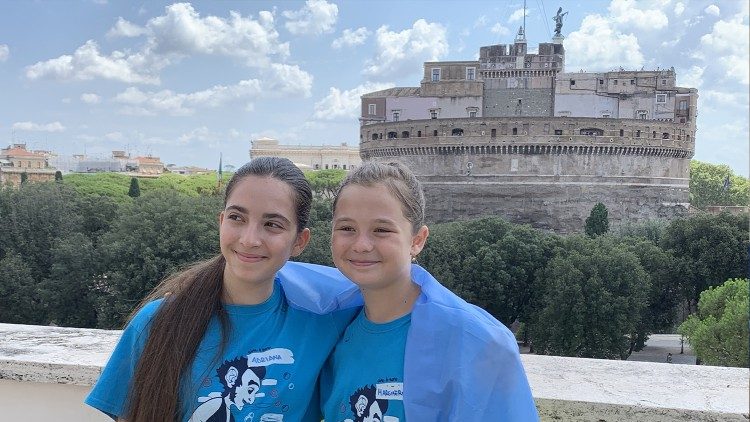 Adriana y Margherita, “Estate ragazzi in Vaticano”
