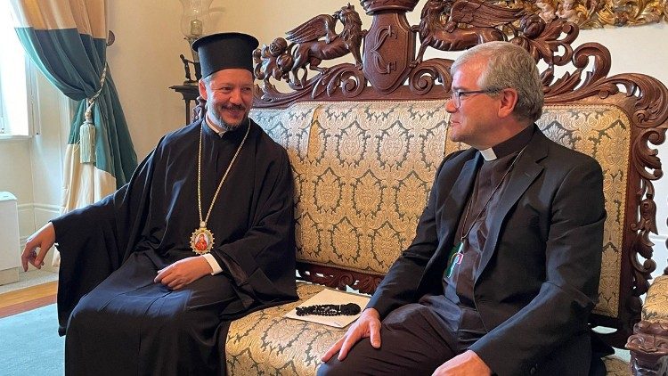 Metropolita Ortodoxo Bessarion Komzias e D. José Cordeiro, arcebispo de Braga