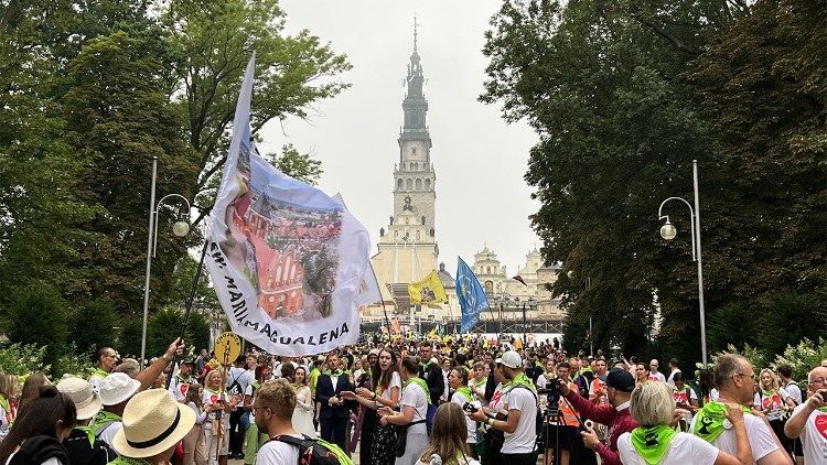 Na Jasną Górę pieszo, na rowerach a nawet biegiem