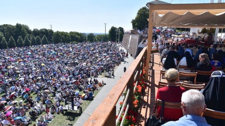 Jasnogórska modlitwa o łaskę pokoju i cud przemiany serc