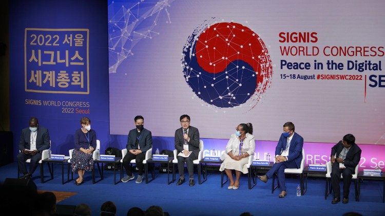 Foro Internacional de Periodistas en el Congreso Mundial de SIGNIS 2022