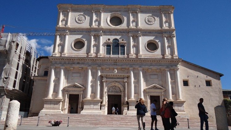 Papież: o wiele więcej sił potrzeba, by przebaczyć niż aby prowadzić wojnę