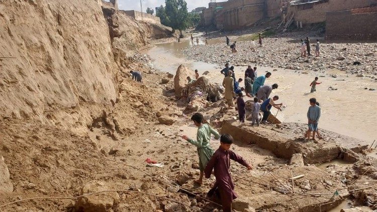 Emergenza per lo straripamento di fiumi 