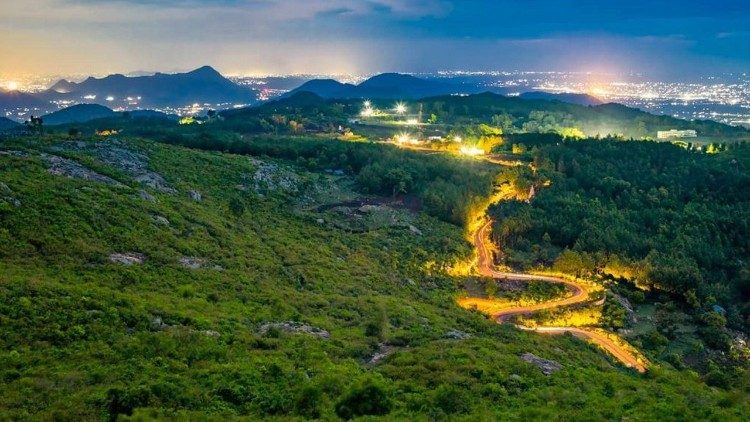 தமிழ்நாட்டின் தருமபுரி மாவட்டத்தில் உள்ள வத்தல் மலை 