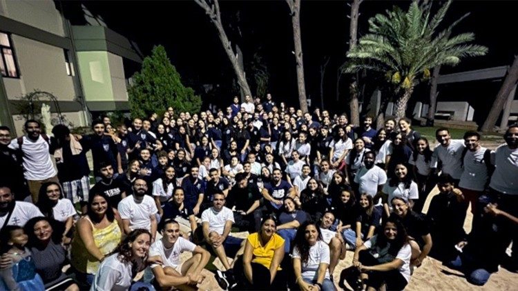 Los encuentros para jóvenes cristianos en Oriente Medio se reanudaron tras dos años de pausa debido a la pandemia.  Foto: Njoud Ziyadat