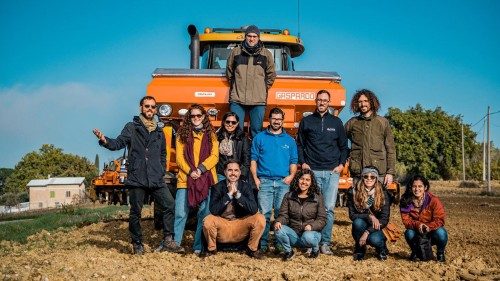 Economy of Francesco. Joven venezolana: Queremos decirle al Papa que estamos aquí