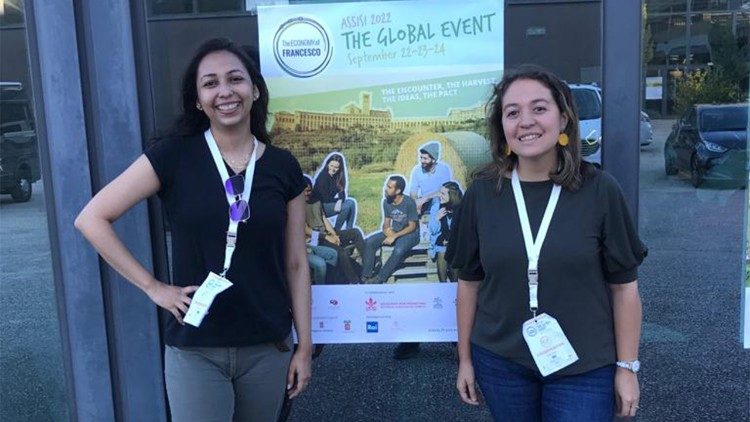 Las coordinadoras de "Economía de Francisco" de Venezuela y Chile están contentas con el encuentro en Asís. con  