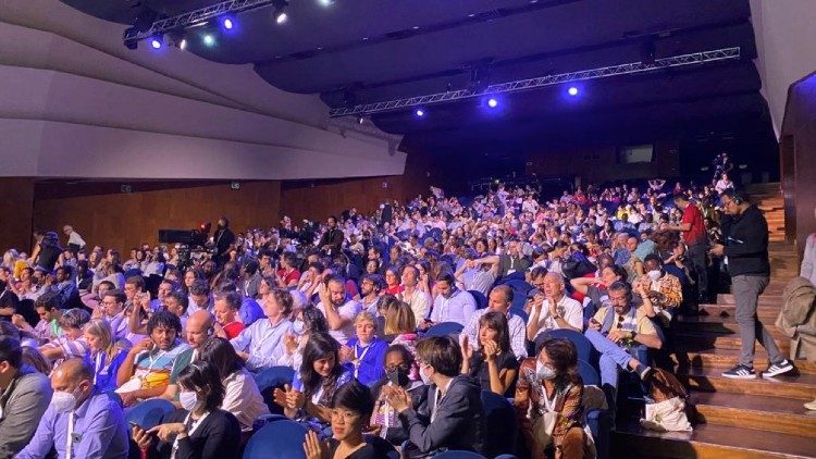 Economia de Francisco - Teatro Lyrick