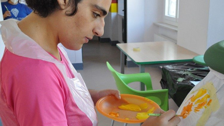 Alcune fasi della realizzazione della giara