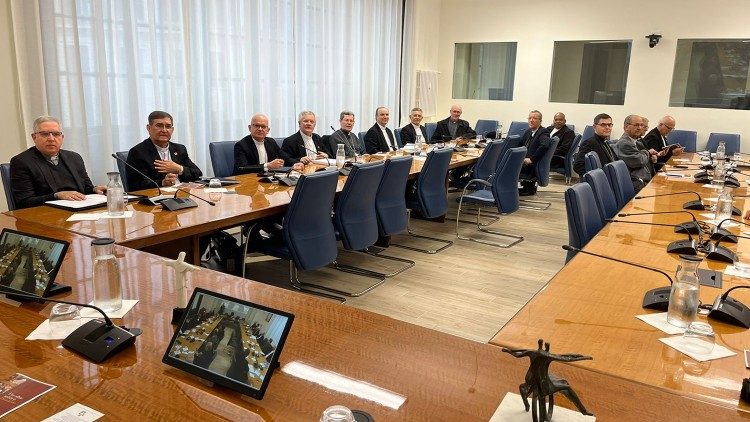 Encontro na Cúria Romana