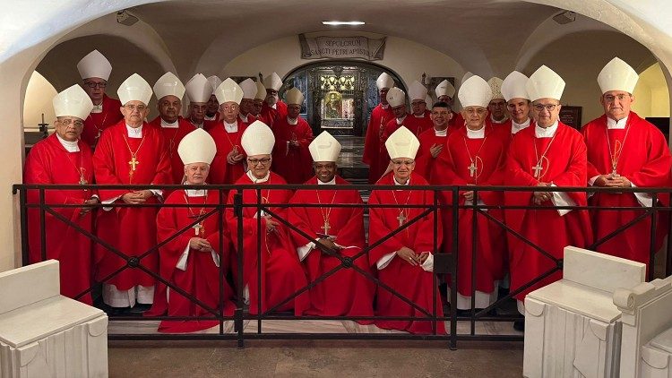 Basílica de São Pedro: bispos das regiões de Botucatu, Campinas e Ribeirão Preto