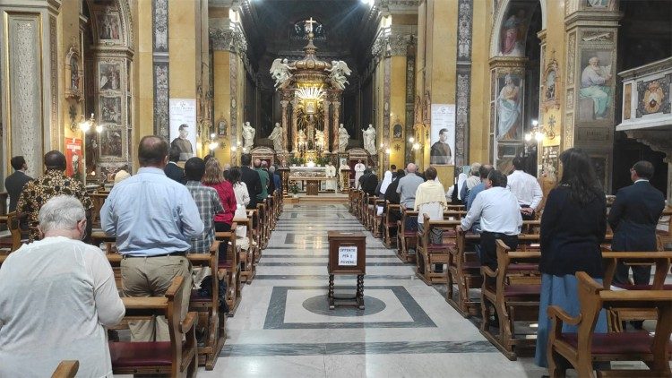 La misa celebrada en la Iglesia de Santa María en Traspontina