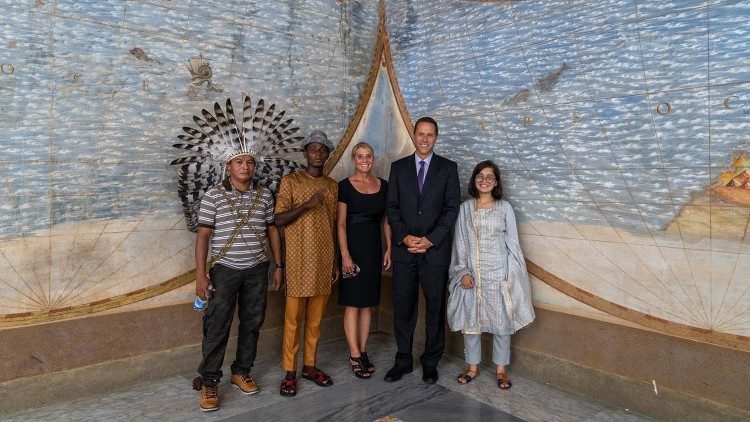 Os protagonistas do filme que dialogam com o Papa Francisco