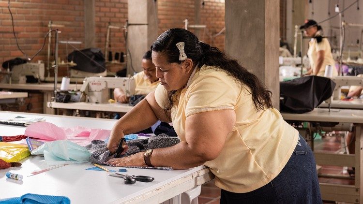 The Global Solidarity Fund coordinates religious organizations to help them better meet the needs of migrants, and puts them in contact with potential employers. (@Margherita Mirabella/Archivio GSF)