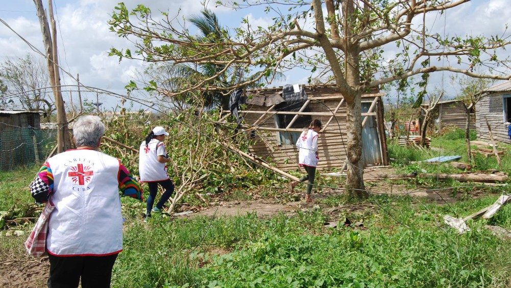 Voluntarios de Cáritas Pinar del Rio certifican emergencia y necesidades en localidades apartadas de Pinar del Río (Foto: Cáritas Cuba)