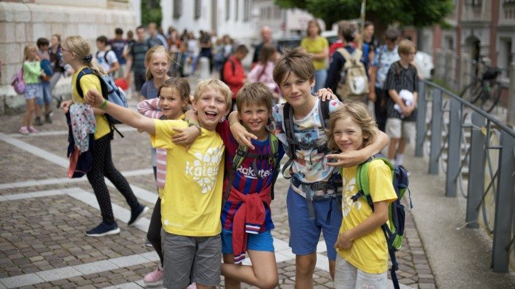 Kinder beim Sommerlager „Kaleidio"