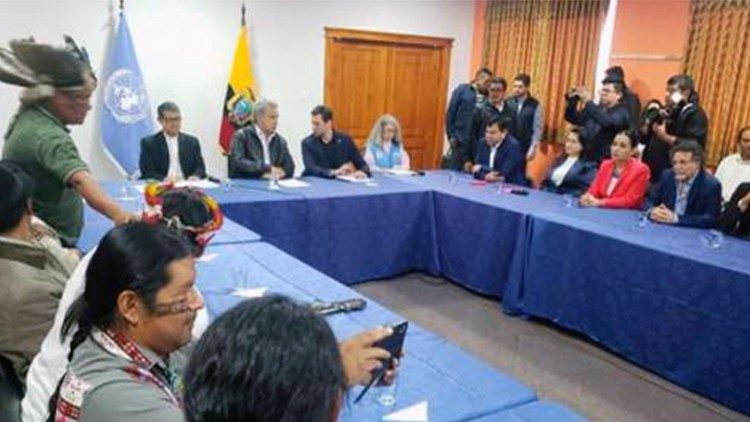 Ecuador necesita que sigamos caminando juntos, escriben los obispos