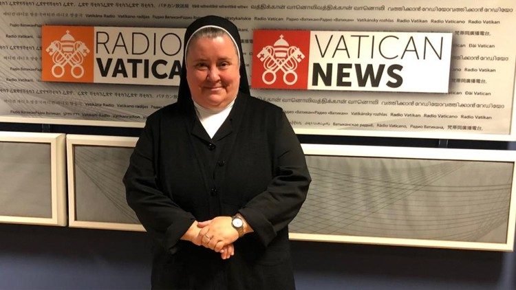 Madre Paloma García de San José, Superiora General de las Madres de Desamparados