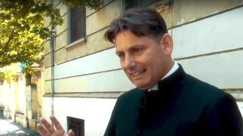 Don Antonio, sotto scorta contro la malavita: anche a Roma è missione