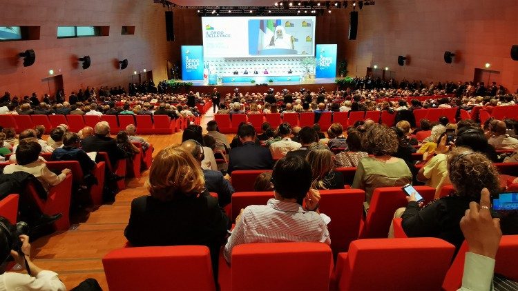 L'auditorium "La Nuvola" a Roma ospita "il grido della pace", organizzato dalla Comunità di Sant'Egidio