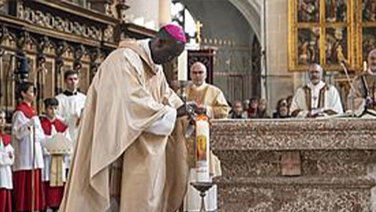 Waamini wanaitwa na kutumwa kutangaza na kushuhudia Injili ya Kristo.