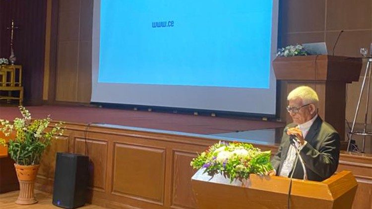 Mons Cabrejos en Bangkok el Celam y la Iglesia de Asia.