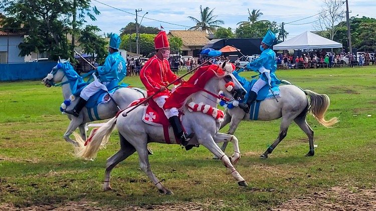 Campos dos Goytacazes: preservação da tradição cultural e religiosa. Cavalhada. 