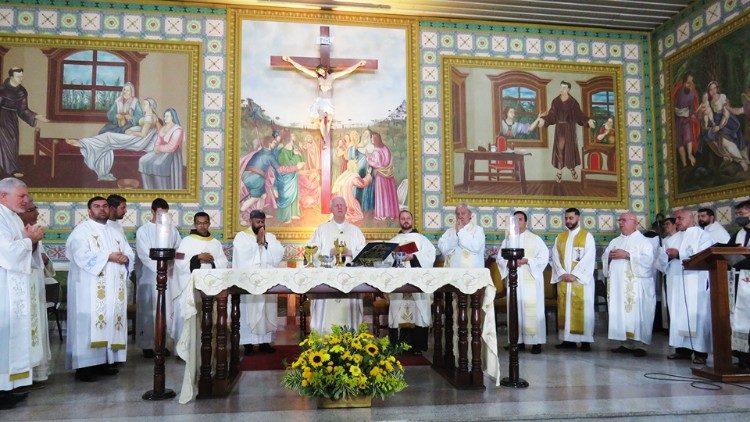 Celebração no Santuário de Frei Galvão