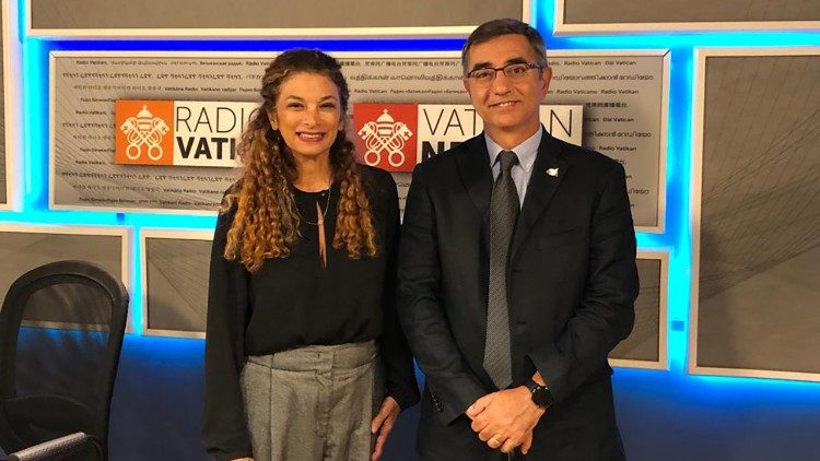 Foto archivo. Giovanni Impagliazzo en estudios de Vatican News-Estudio 9