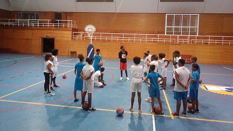 Schüler in der Bildungseinrichtung der Salesianerinnen in Kap Verde (ESAO)