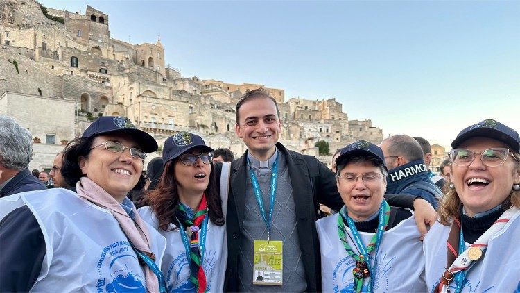 Volontari scout alla Via Lucis