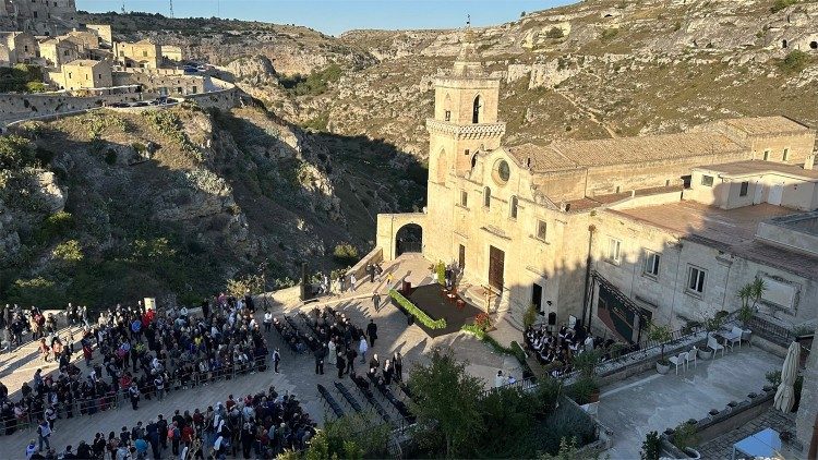 Ancora la fine della Via Lucis in piazza San Pietro Caveoso