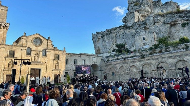 Ancora la fine della Via Lucis in piazza San Pietro Caveoso