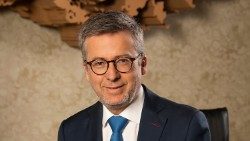 CARLOS-MOEDAS-2-2.jpg