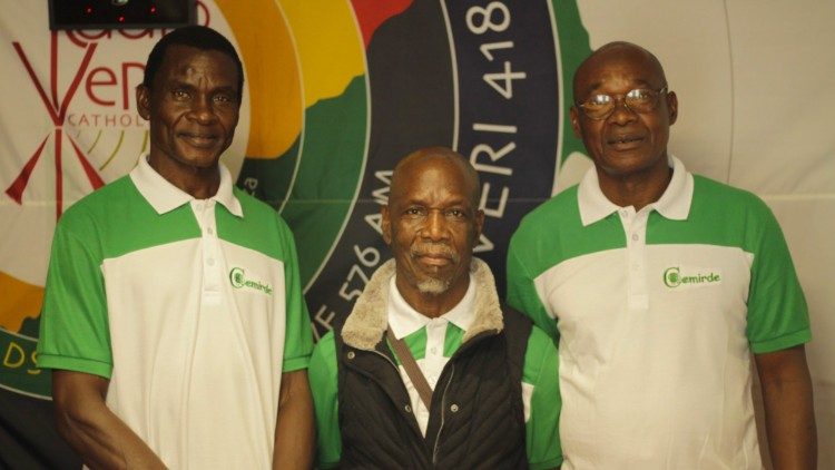 Manuel Sumbane, Rufino Ricardo Francisco e Armando Chichava, CEMIRDE (Moçambique)