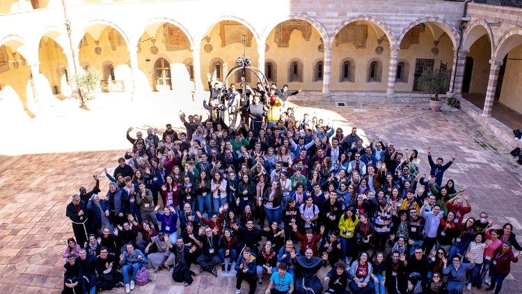 Participantes no interior do Sacro Convento