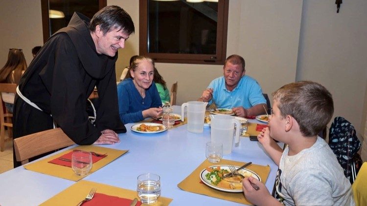 Operazione Pane nel 2022 è stata in grado di aiutare circa 1.500 bambini