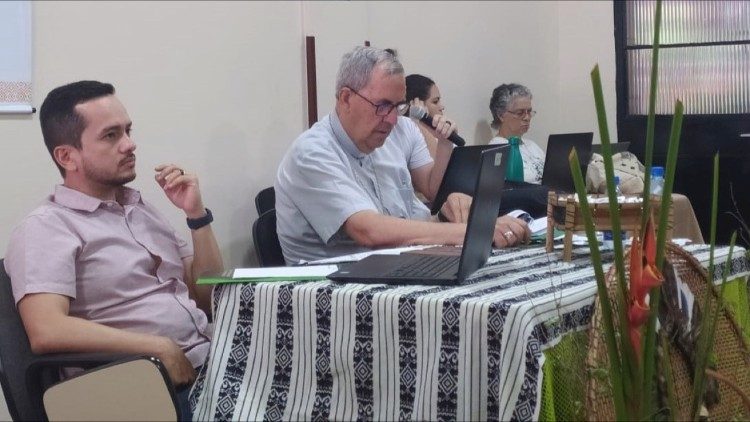 Dom Rafael Cob, missionário na Amazônia há décadas