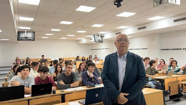José María Ribas Alba, profesor titular de Derecho Romano en la Universidad de Sevilla, España
