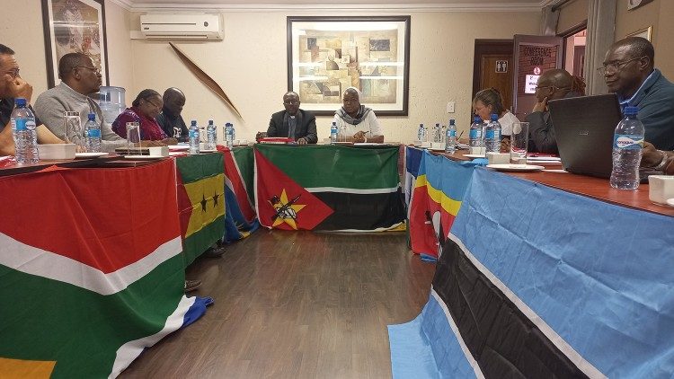 Irmã Ester Lucas, durante o seminário dos Teólogos da IMBISA sobre o processo sinodal, na África do Sul