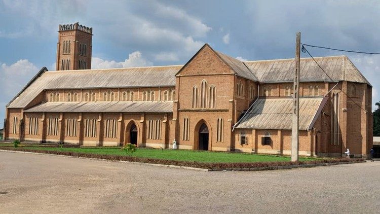 Cathédrale Notre Dame du Rosaire de Mbalmayo