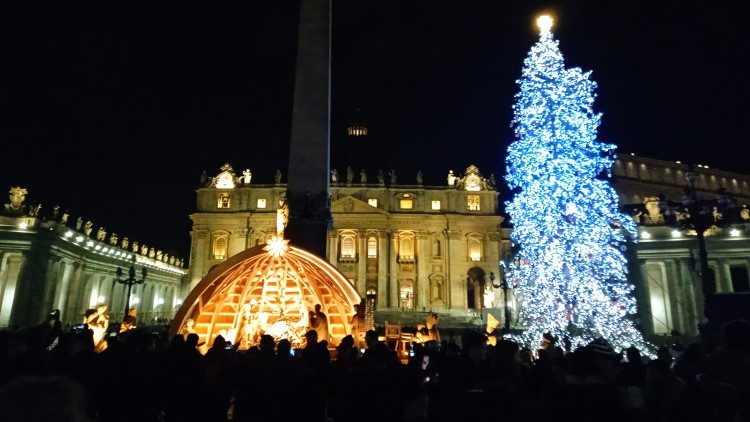 Vorweihnachtsstimmung auf dem Petersplatz