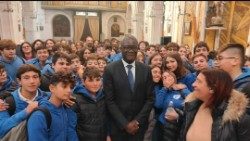 DENIS-MUKWEGE-premio-Nobel-pace-Congo-Napoli-2022-abbazia-san-Michele-giovani-1.jpeg