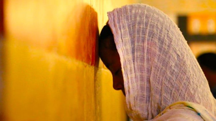 Una foto della mostra in corso all'École française de Rome