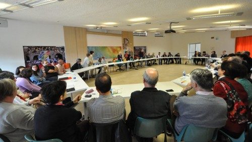 Synode: la seule règle est de se mettre à l’écoute de l'Esprit Saint