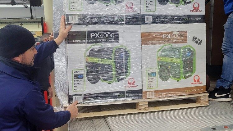 Transport generatorów prądu na Ukrainę